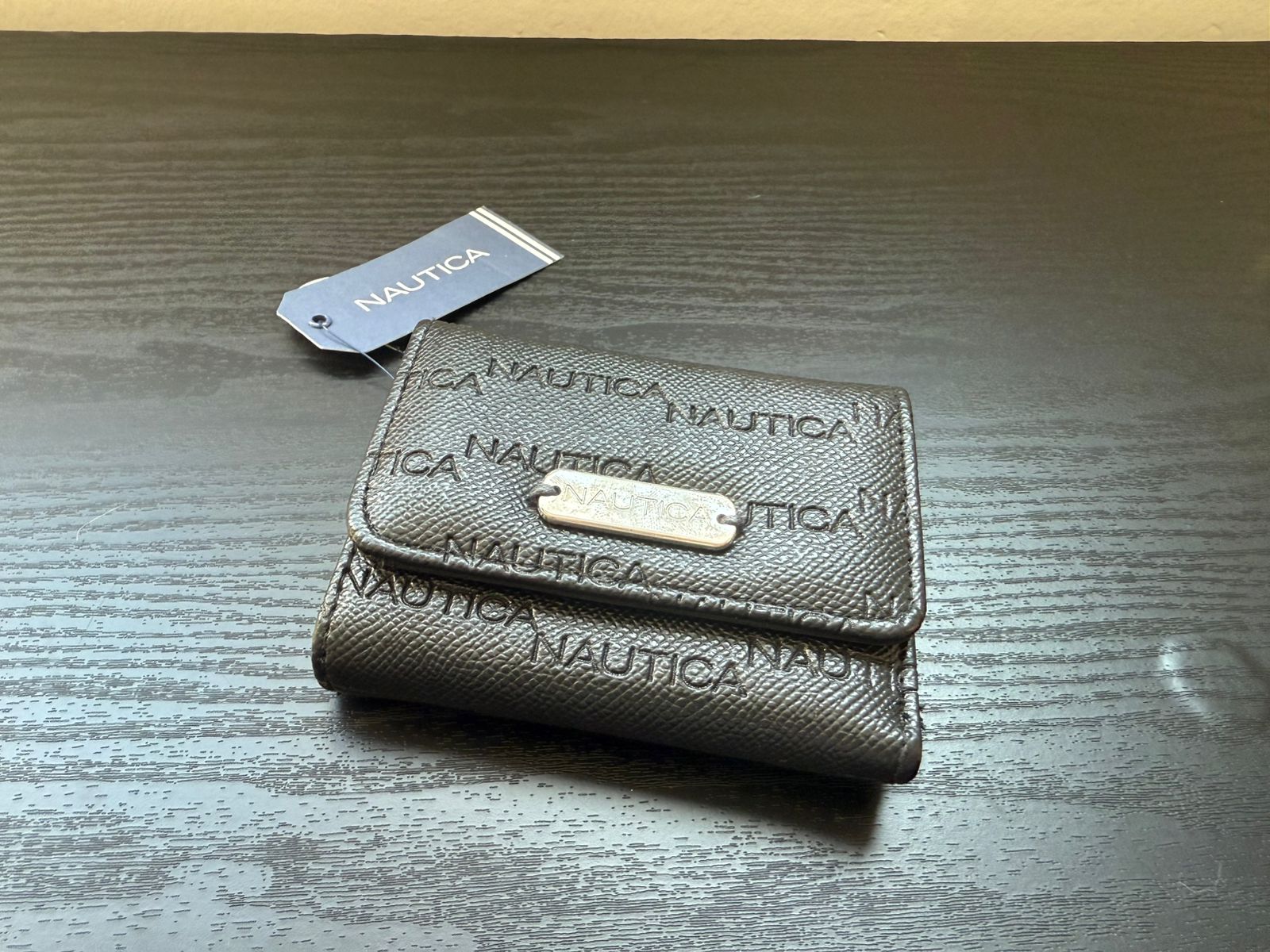 Cartera Billetera Trifold Nautica (Nueva con Etiqueta)